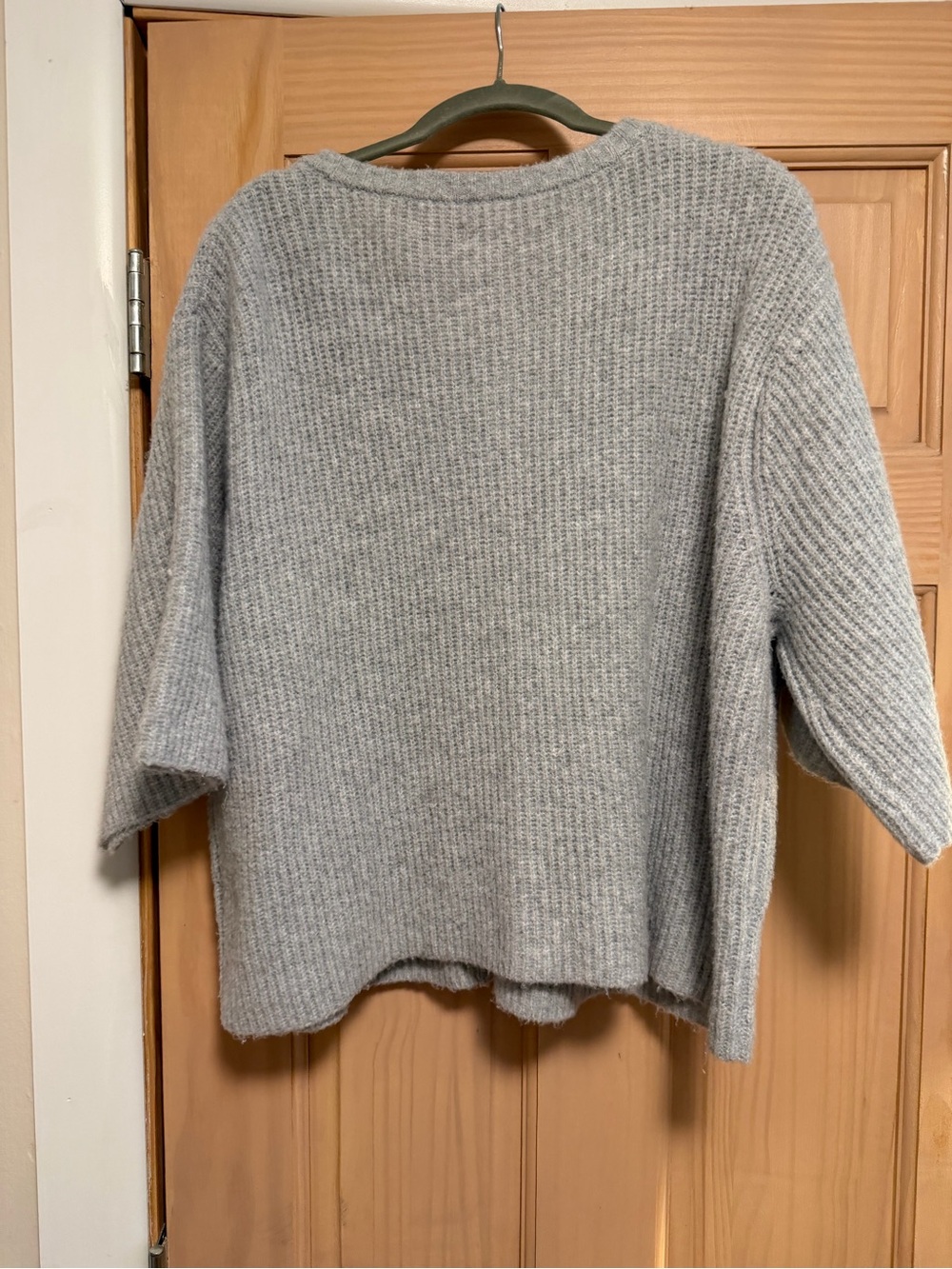 Aerie Cozy Gray Button-Front Women's Short sleeve Sweater - Picture 4 of 4